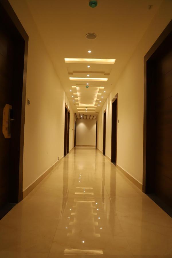 Hotel Emperio Grand Lucknow Exterior foto