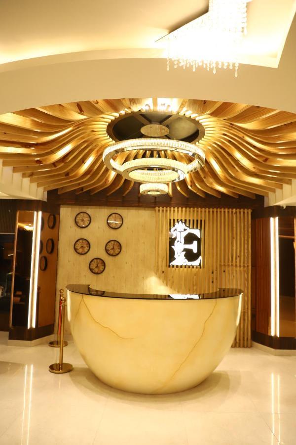 Hotel Emperio Grand Lucknow Exterior foto