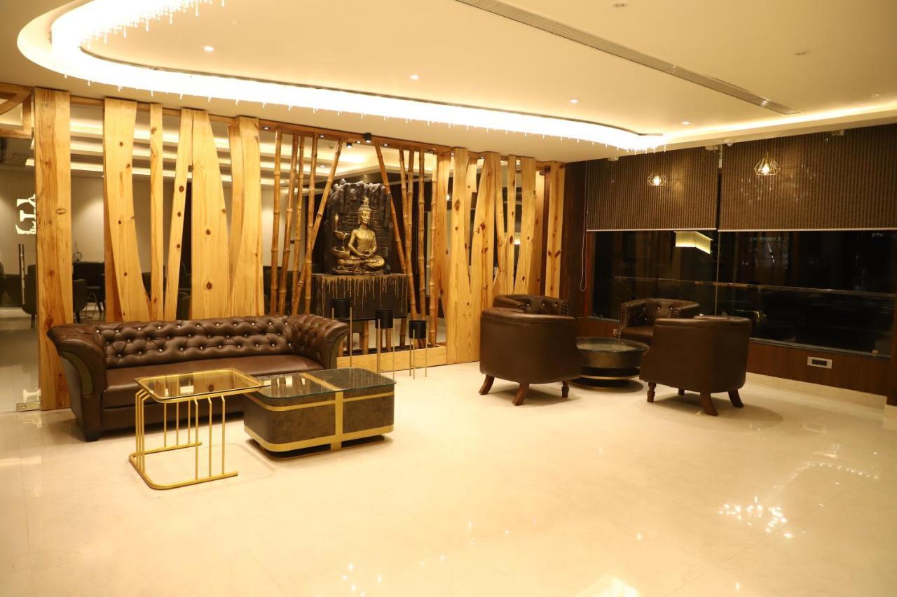 Hotel Emperio Grand Lucknow Exterior foto