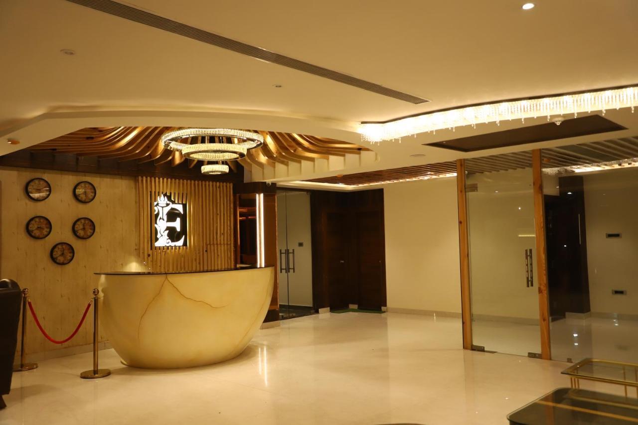 Hotel Emperio Grand Lucknow Exterior foto