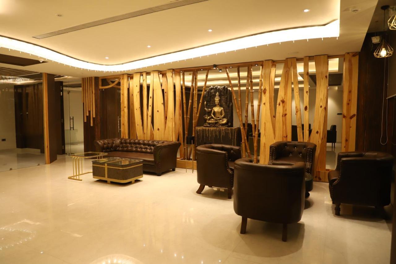 Hotel Emperio Grand Lucknow Exterior foto